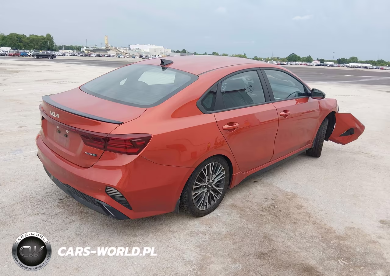 2023 Kia Forte Gt-Line VIN:3KPF54AD1PE621530 - 4