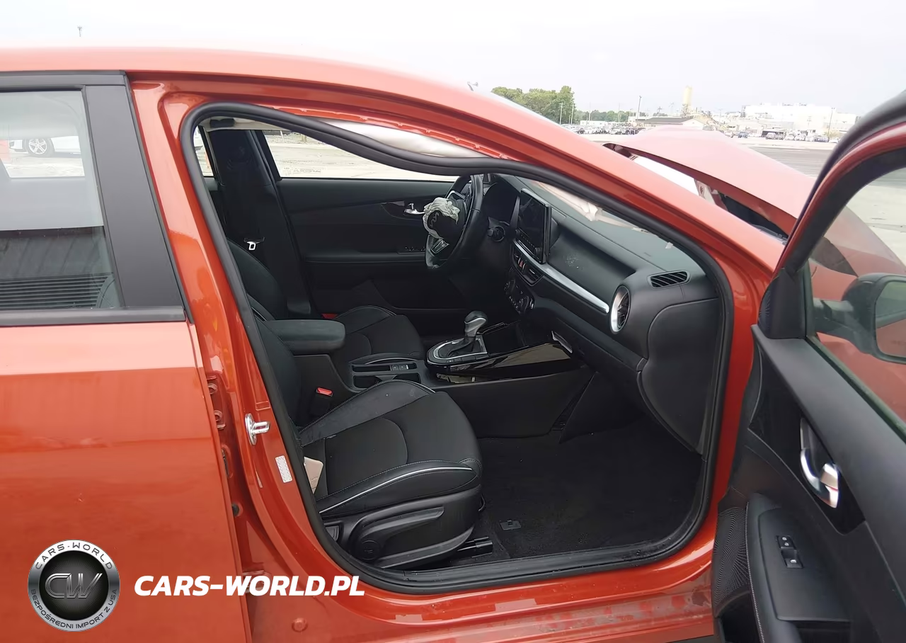 2023 Kia Forte Gt-Line VIN:3KPF54AD1PE621530 - 5