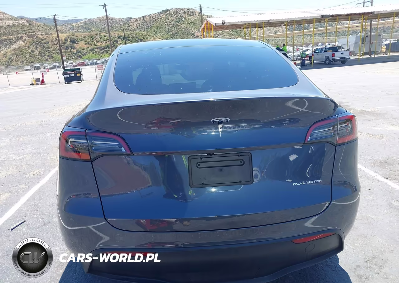 2023 Tesla Model Y VIN:7SAYGDEE1PF891361 - 16