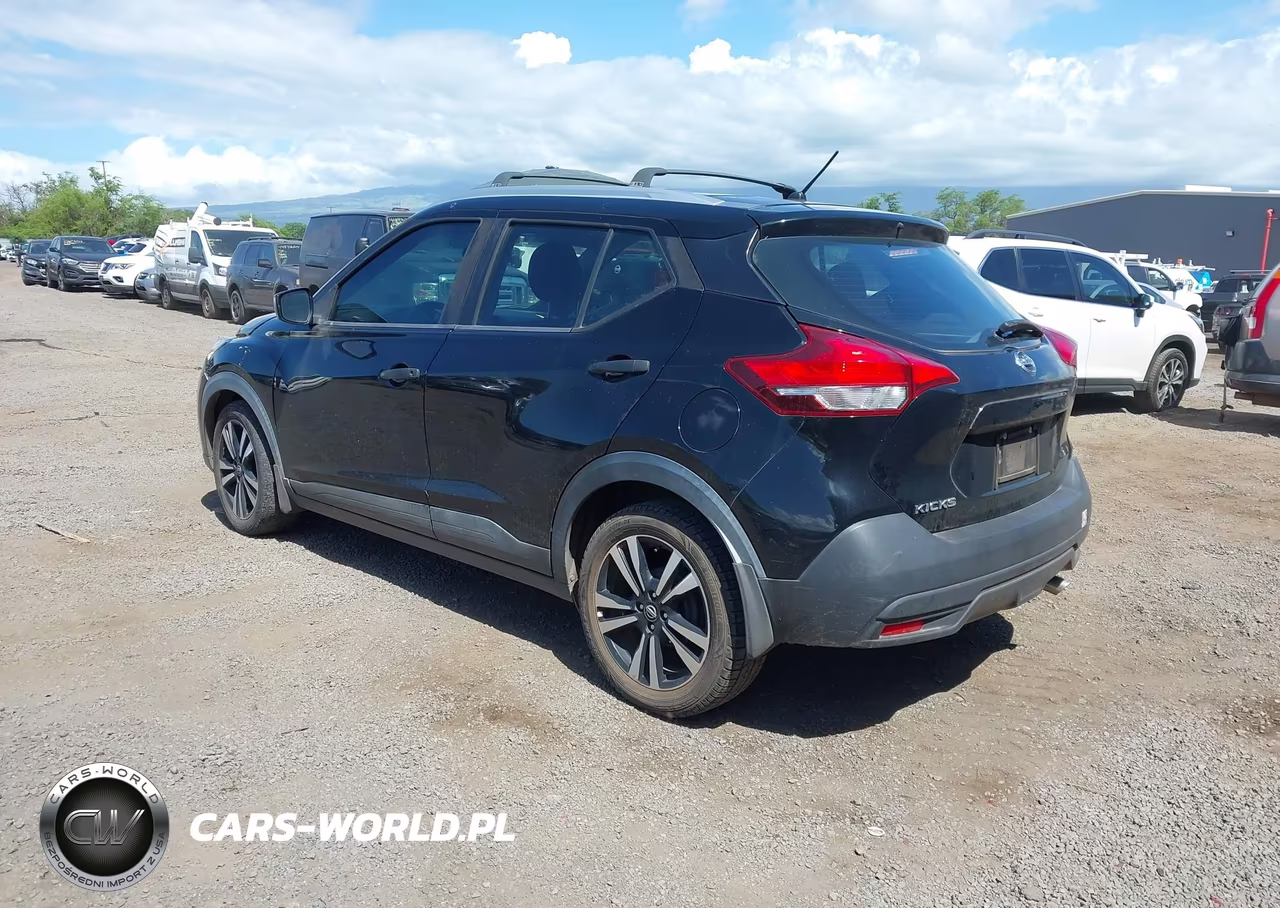 2018 Nissan Kicks S VIN:3N1CP5CU9JL509547 - 3