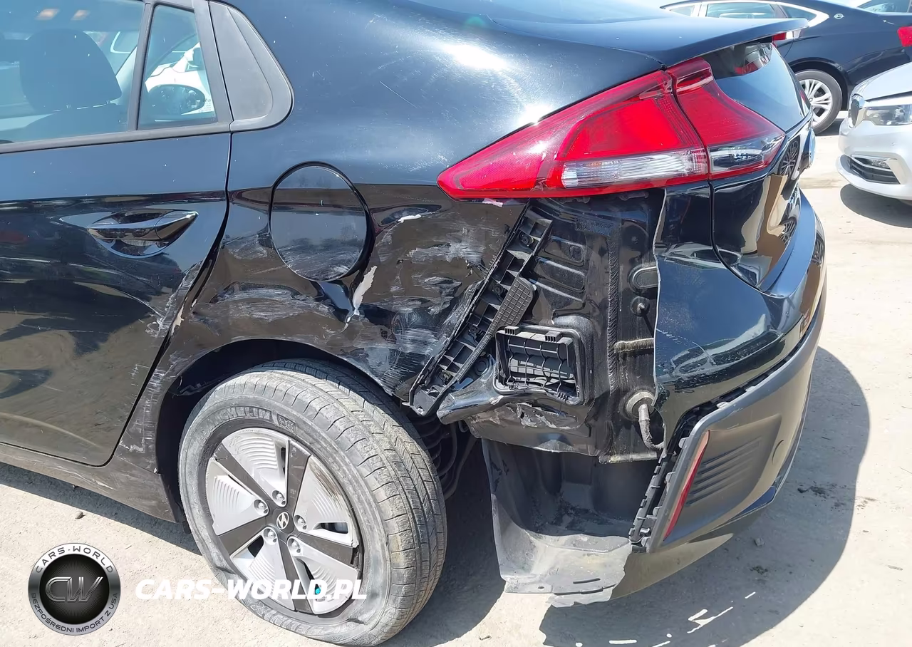 2019 Hyundai Ioniq Hybrid Blue VIN:KMHC65LC4KU123791 - 6