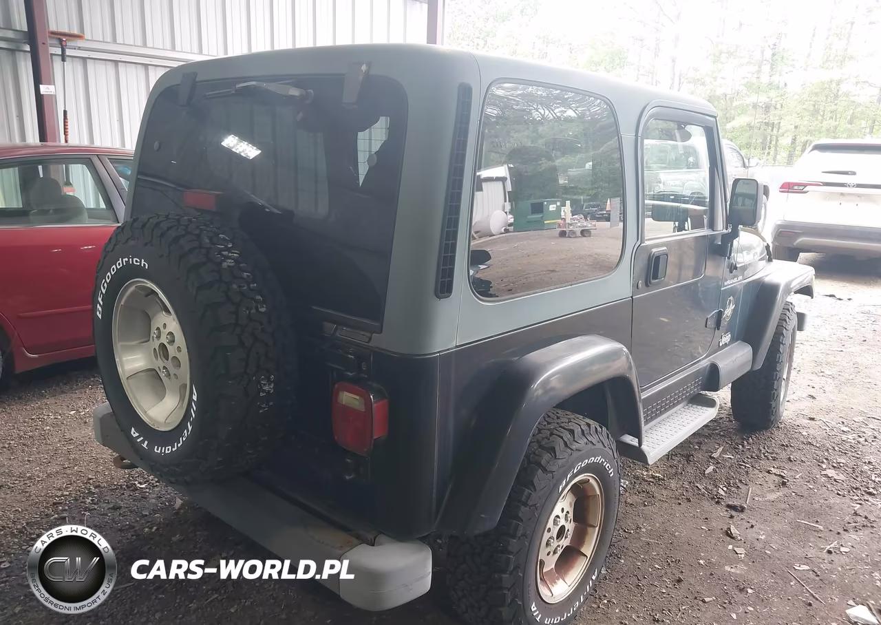 2002 Jeep Wrangler Sahara VIN:1J4FA59S62P726362 - 4