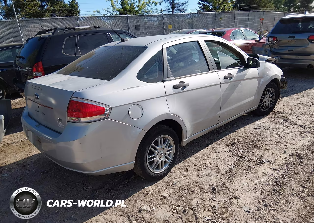 2009 Ford Focus Se VIN:1FAHP35N99W143534 - 4