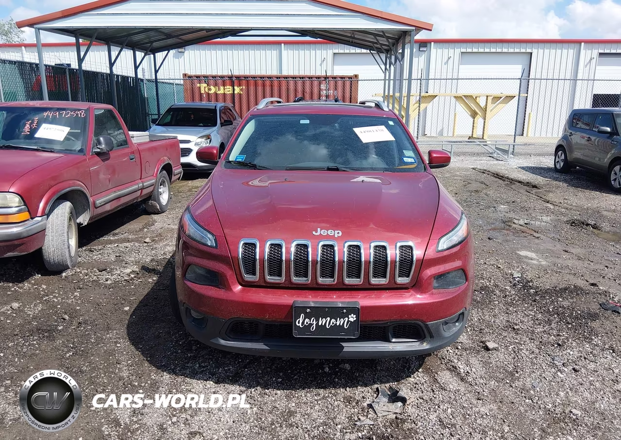 2016 Jeep Cherokee Latitude VIN:1C4PJLCS0GW324647 - 12