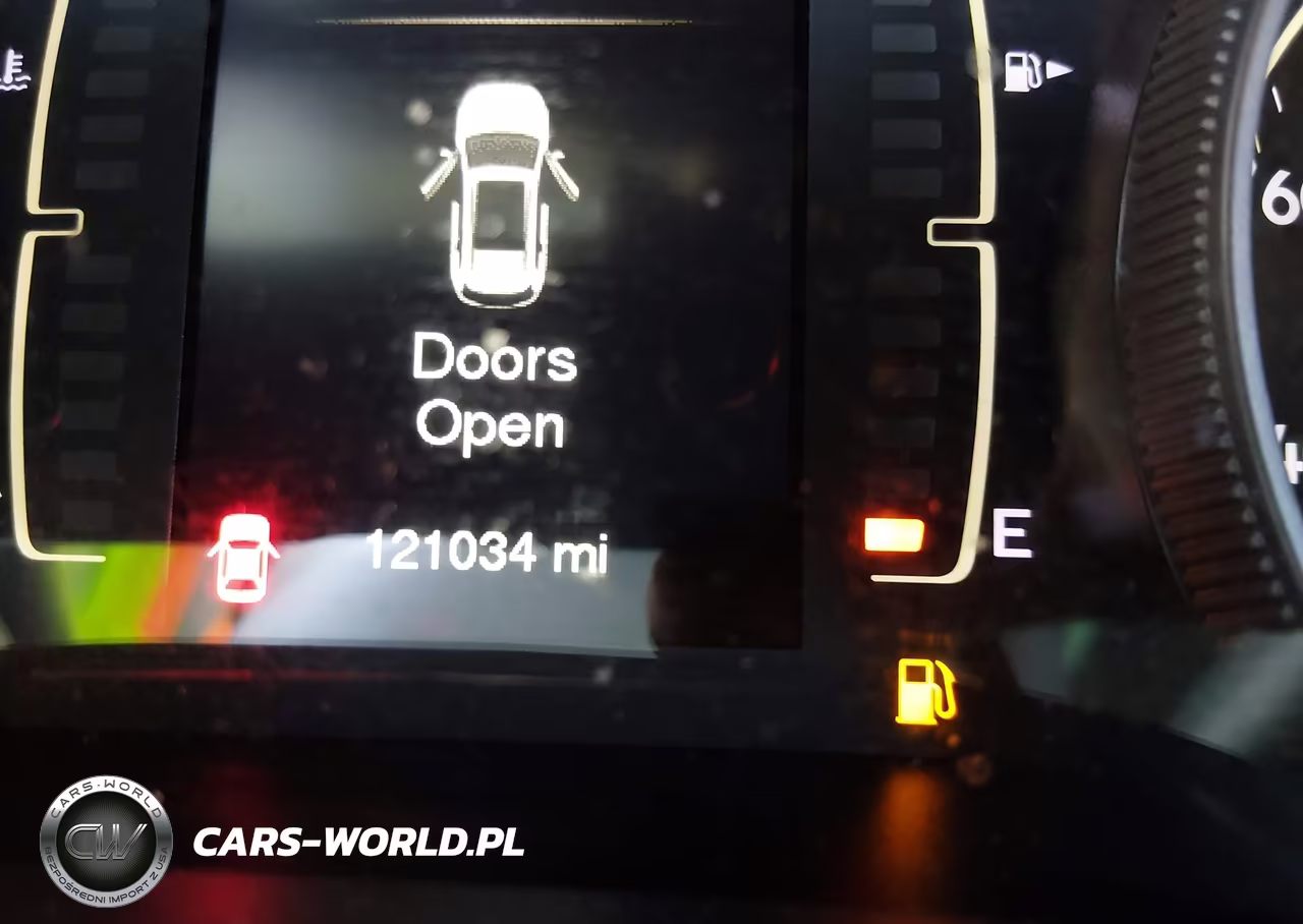 2016 Jeep Cherokee Latitude VIN:1C4PJLCS0GW324647 - 15