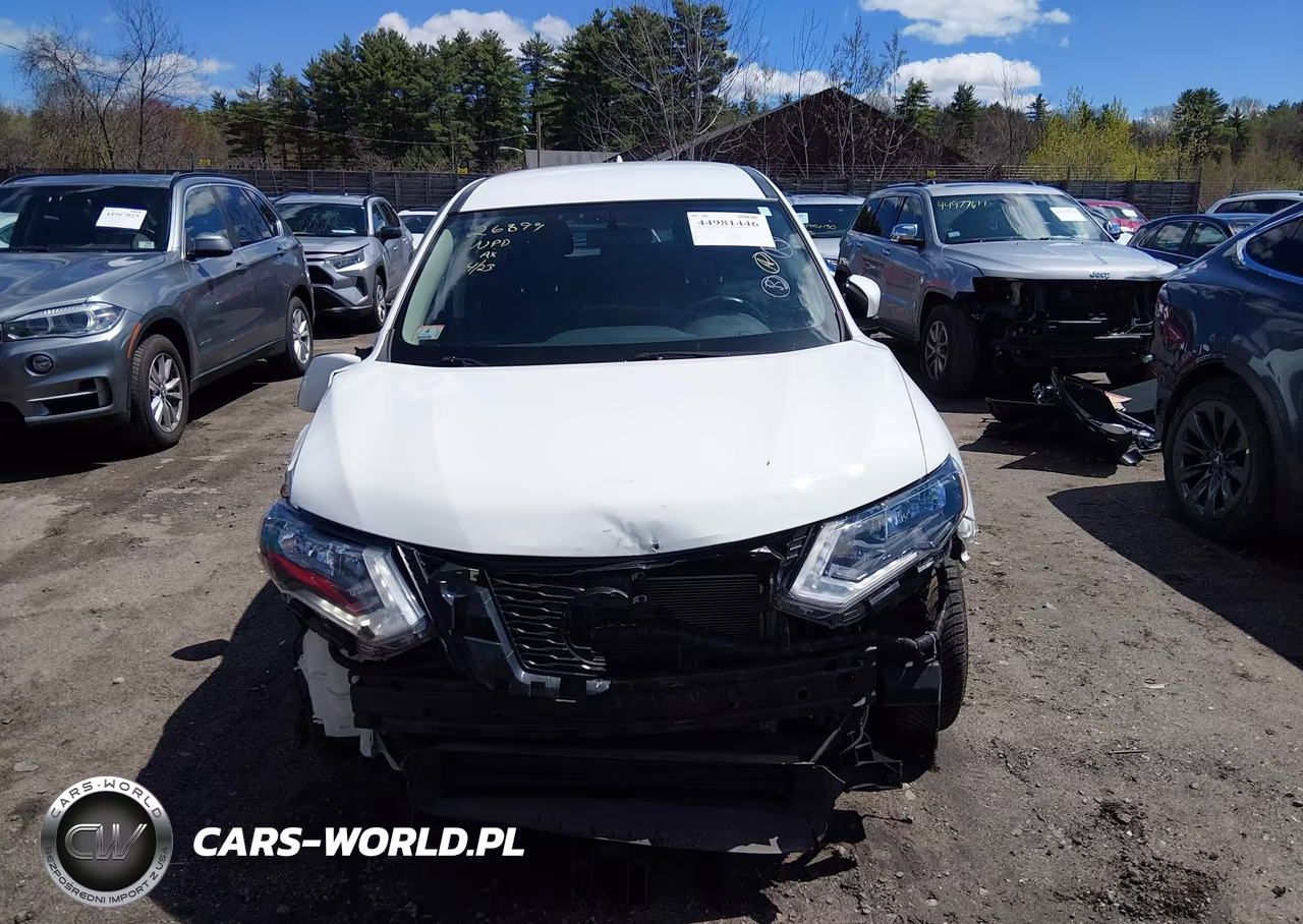 2018 Nissan Rogue S VIN:KNMAT2MV0JP589802 - 13