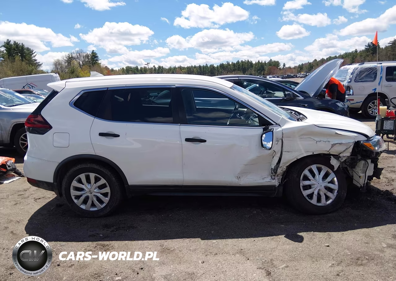 2018 Nissan Rogue S VIN:KNMAT2MV0JP589802 - 14