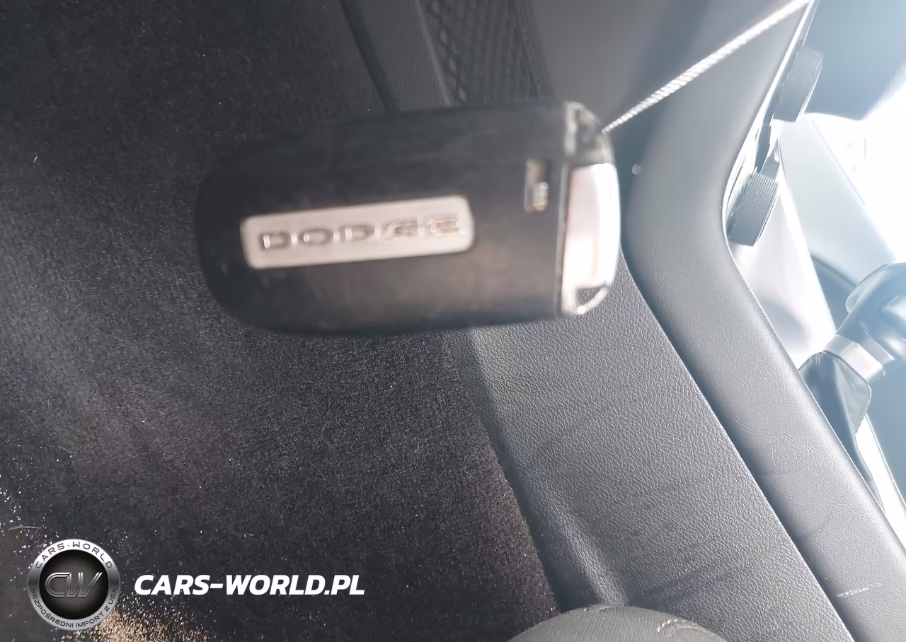2018 Dodge Challenger Sxt VIN:2C3CDZAG1JH245831 - 11