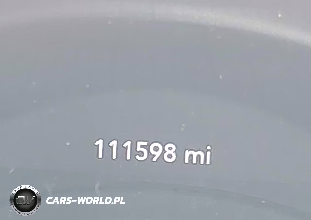 2018 Dodge Challenger Sxt VIN:2C3CDZAG1JH245831 - 16