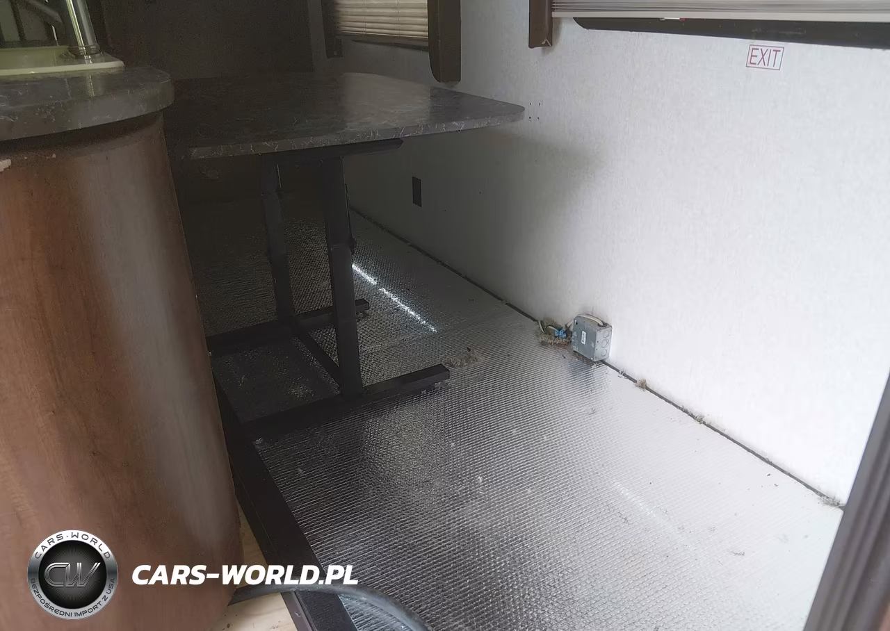 2017 Jayco 28Ft VIN:1UJBJ0BPXH1TU0116 - 17