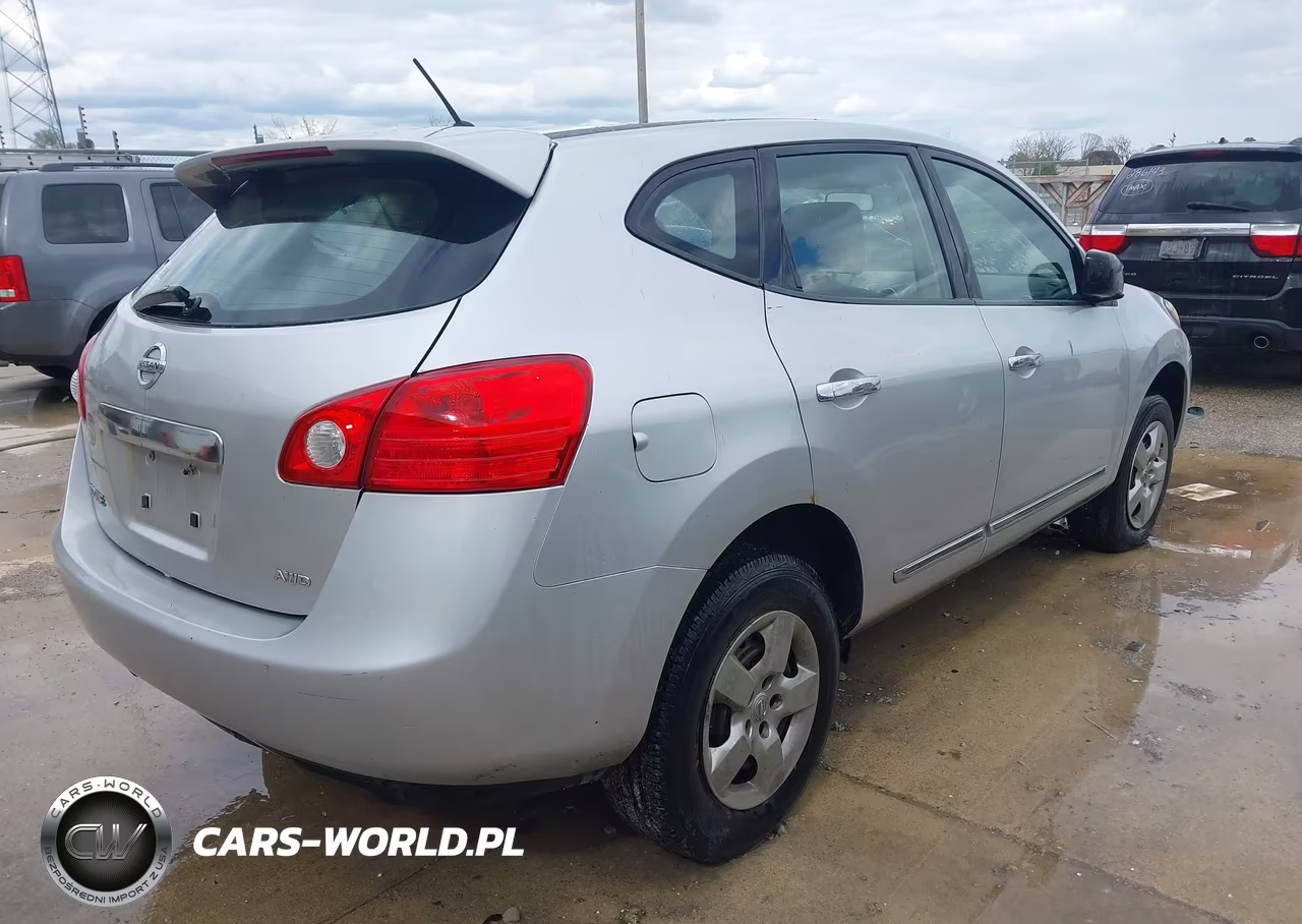 2013 Nissan Rogue S VIN:JN8AS5MV7DW609580 - 4