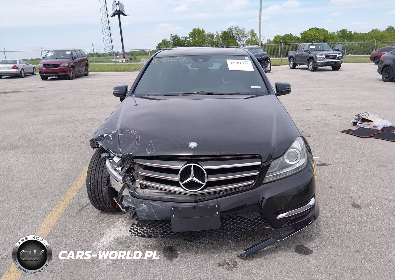 2014 Mercedes-Benz C 250 Sport VIN:WDDGF4HB0ER317764 - 13