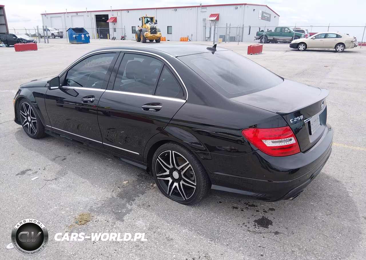 2014 Mercedes-Benz C 250 Sport VIN:WDDGF4HB0ER317764 - 3