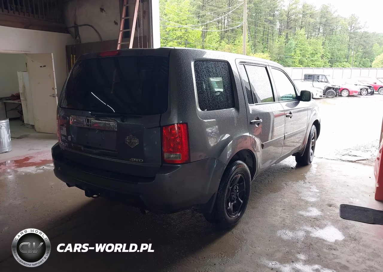 2011 Honda Pilot Lx VIN:5FNYF4H2XBB051878 - 4