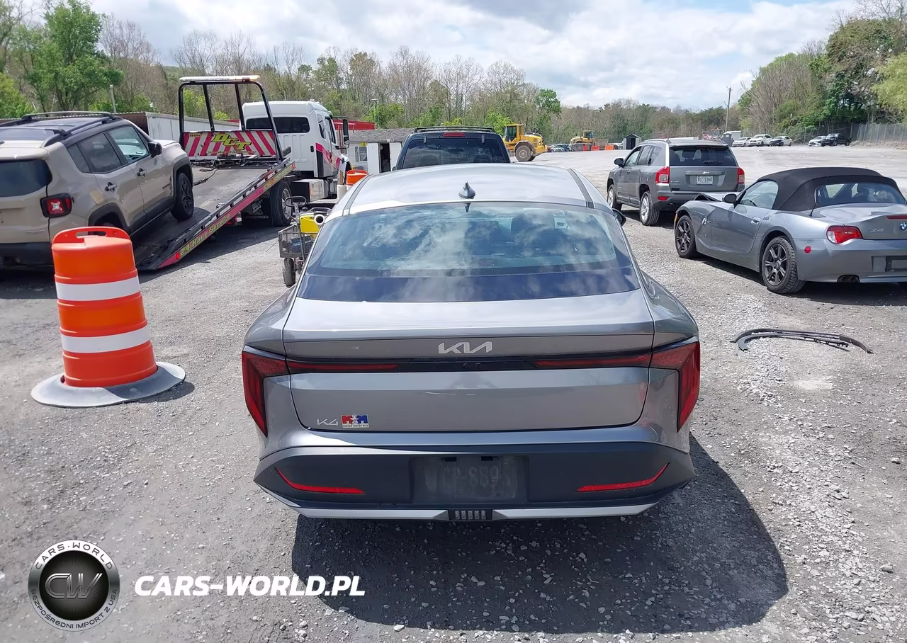 2025 Kia K4 Lxs VIN:3KPFT4DE3SE153996 - 17
