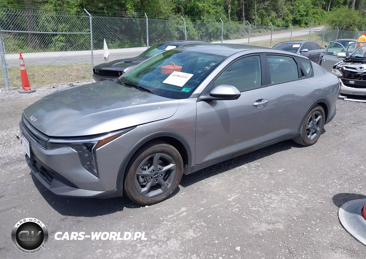 2025 Kia K4 Lxs VIN:3KPFT4DE3SE153996 - 2