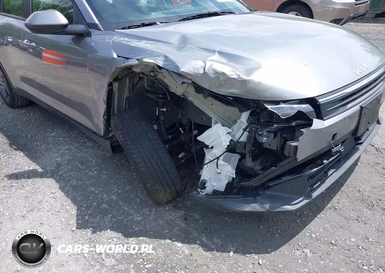 2025 Kia K4 Lxs VIN:3KPFT4DE3SE153996 - 6