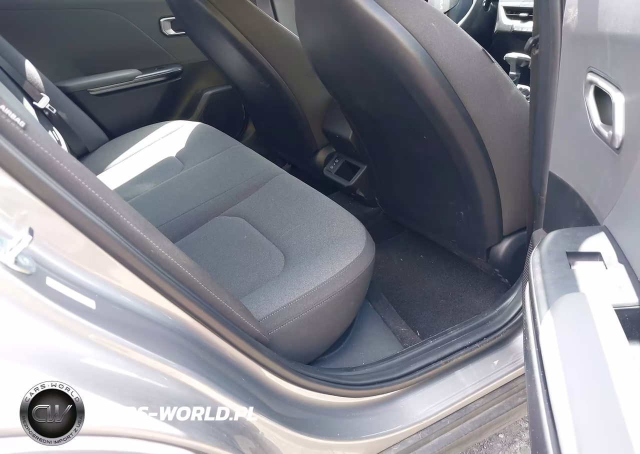 2025 Kia K4 Lxs VIN:3KPFT4DE3SE153996 - 8