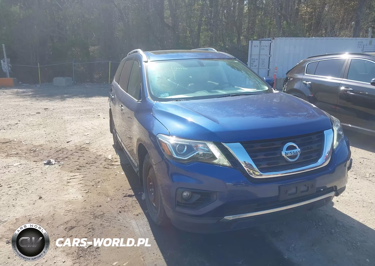 2017 Nissan Pathfinder Platinum