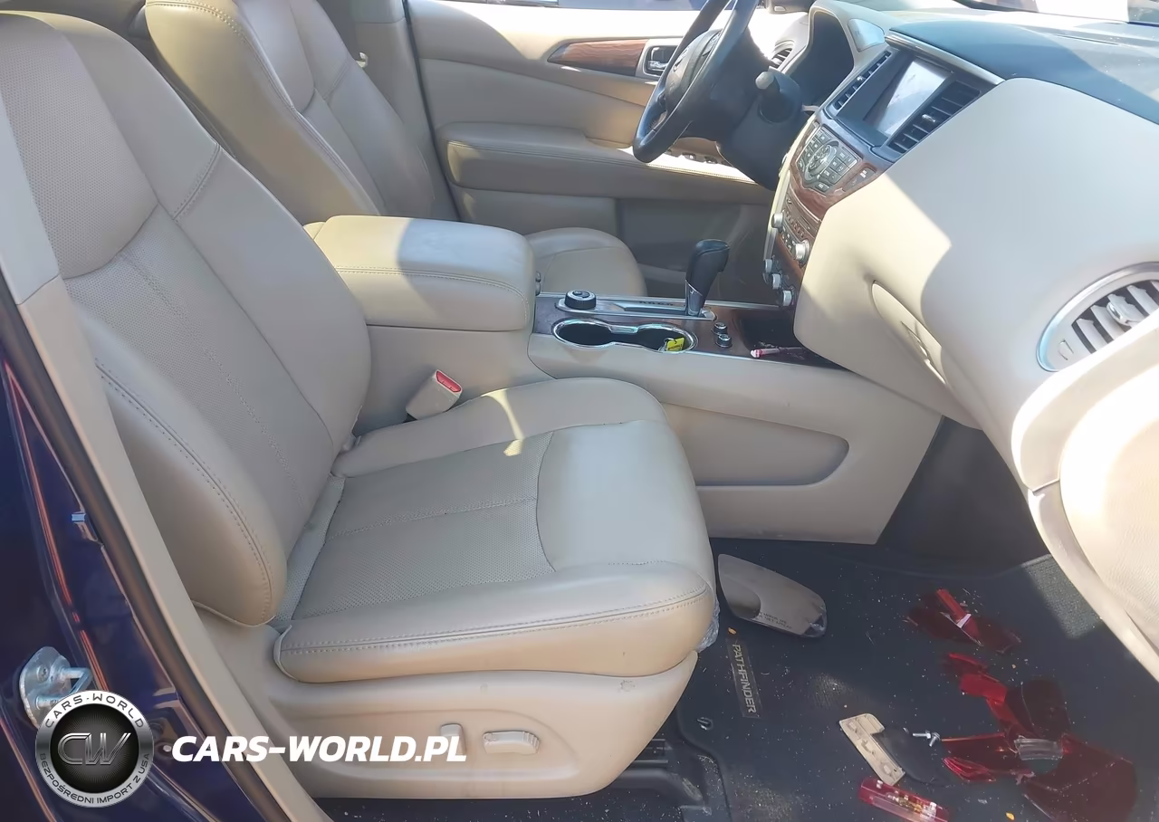 2017 Nissan Pathfinder Platinum VIN:5N1DR2MM2HC610827 - 5