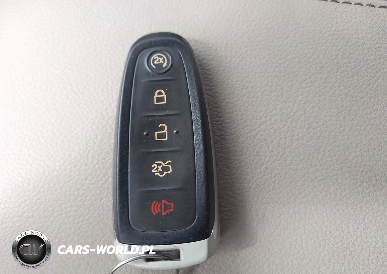 2015 Ford Escape Titanium VIN:1FMCU0JX3FUB00443 - 11