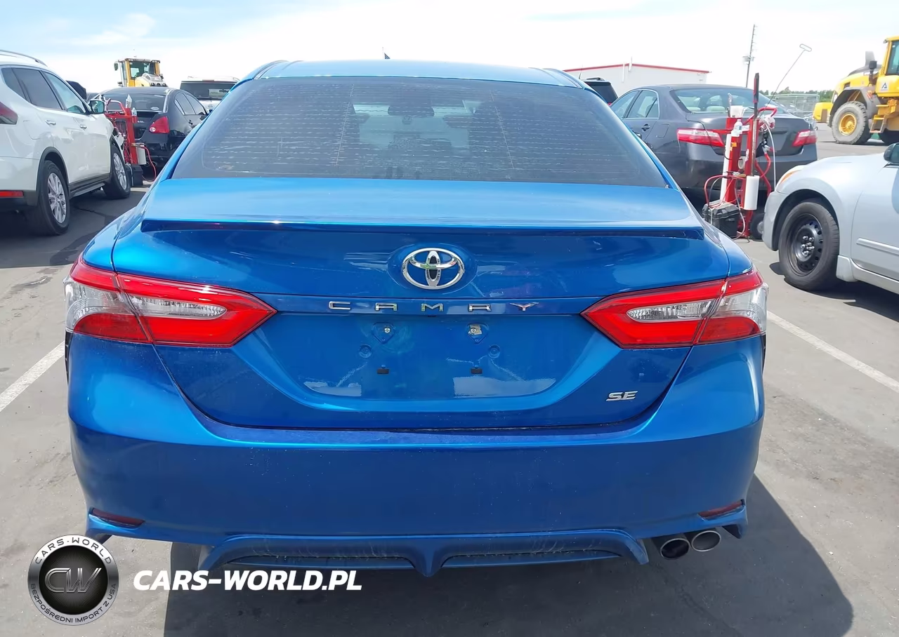 2018 Toyota Camry Se VIN:4T1B11HK8JU092045 - 17