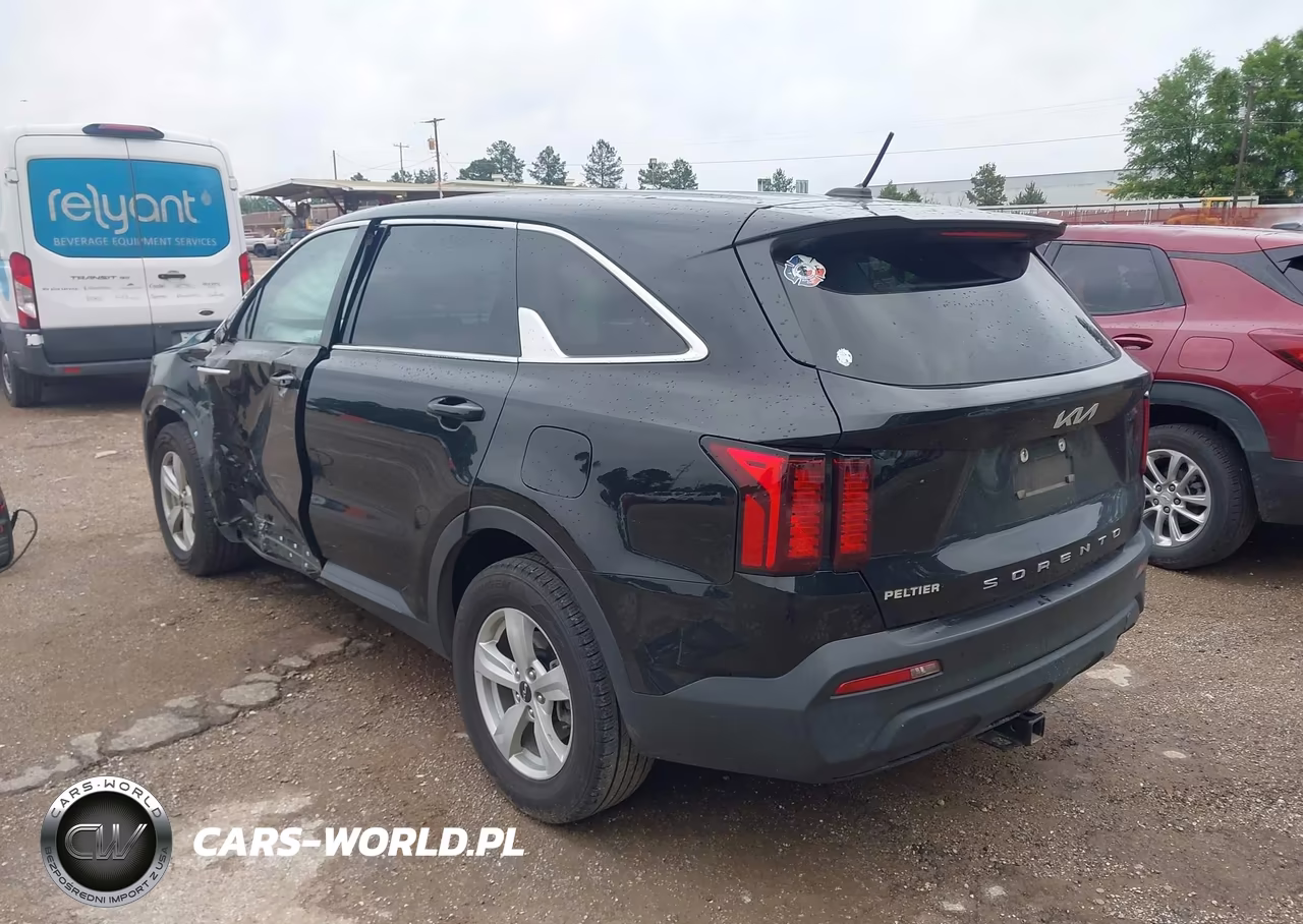 2022 Kia Sorento Lx VIN:5XYRG4LC9NG136967 - 3