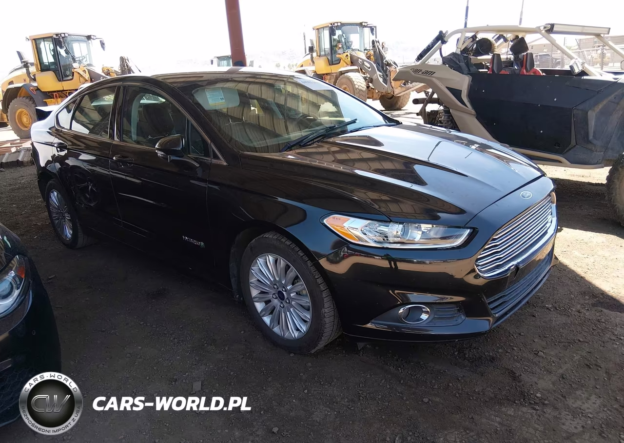 2013 Ford Fusion Hybrid Se – zdjęcie 1 z 12