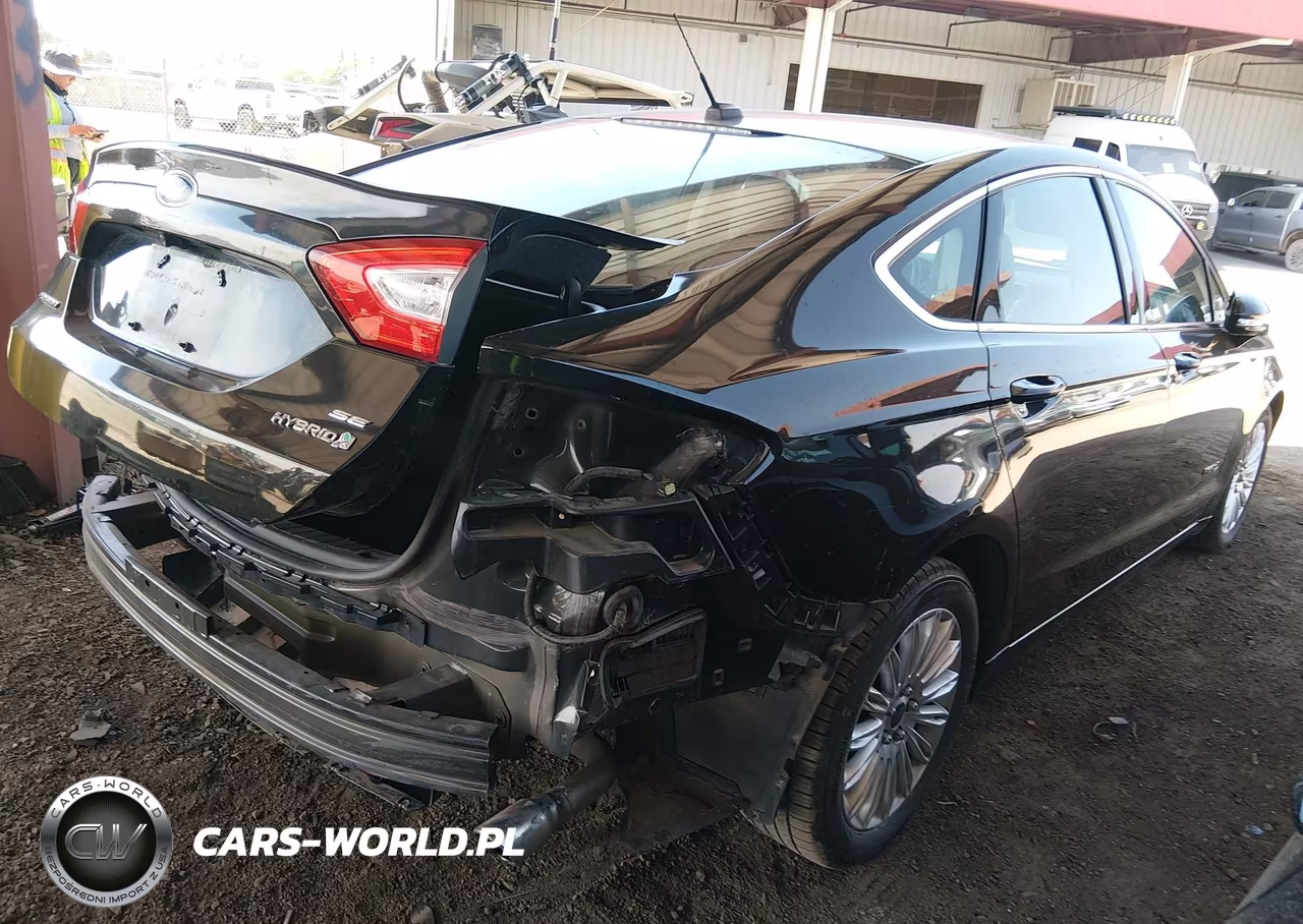 2013 Ford Fusion Hybrid Se VIN:3FA6P0LU1DR351810 - 4