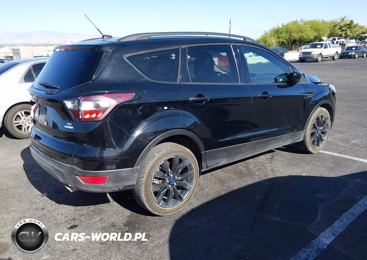 2017 Ford Escape Se VIN:1FMCU0G90HUE73967 - 4
