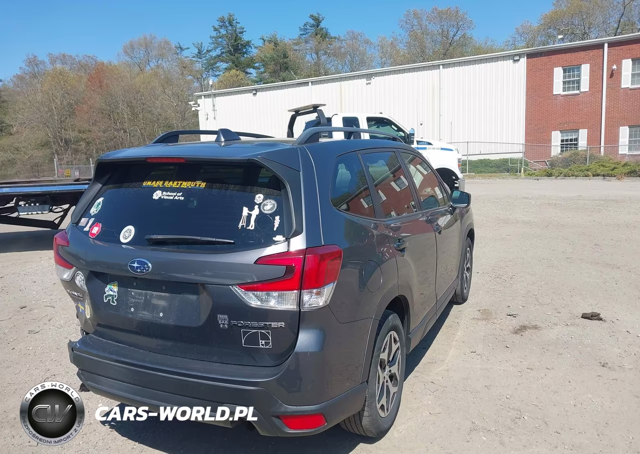 2020 Subaru Forester Premium VIN:JF2SKAJC0LH429342 - 4