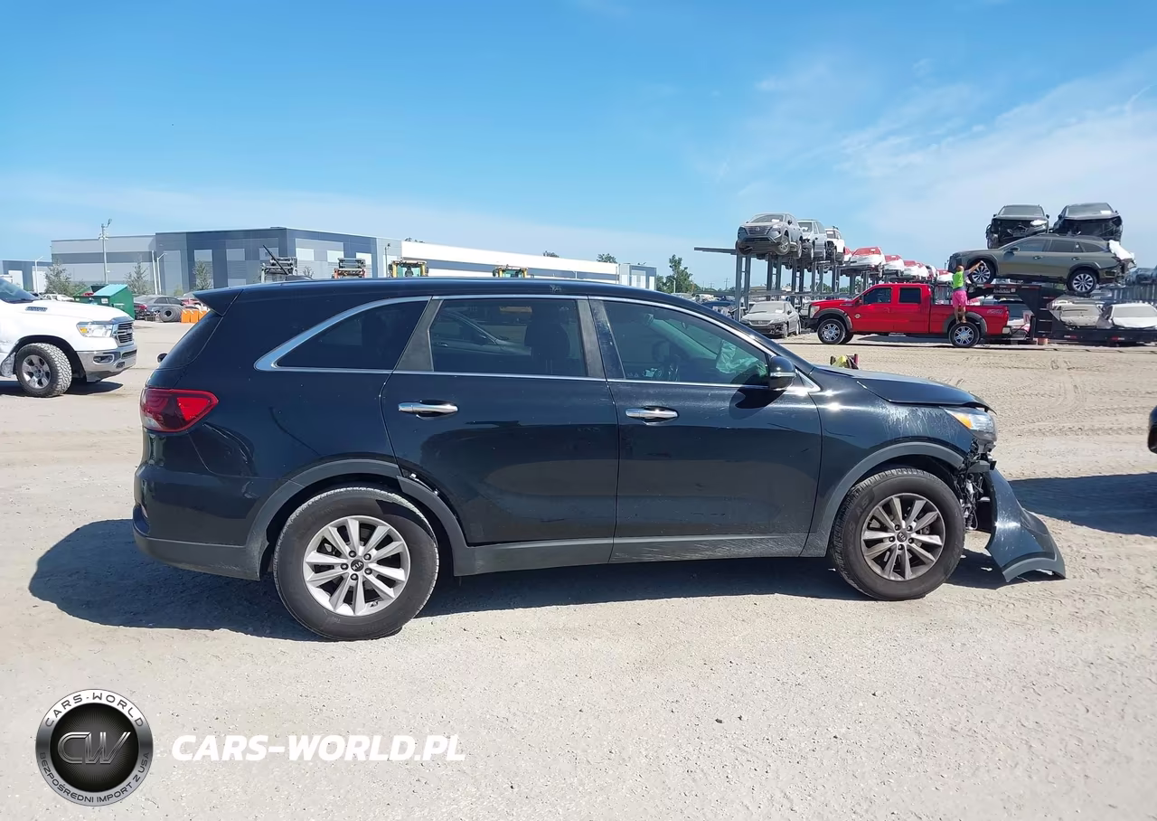 2019 Kia Sorento 2.4L L VIN:5XYPG4A39KG594966 - 13