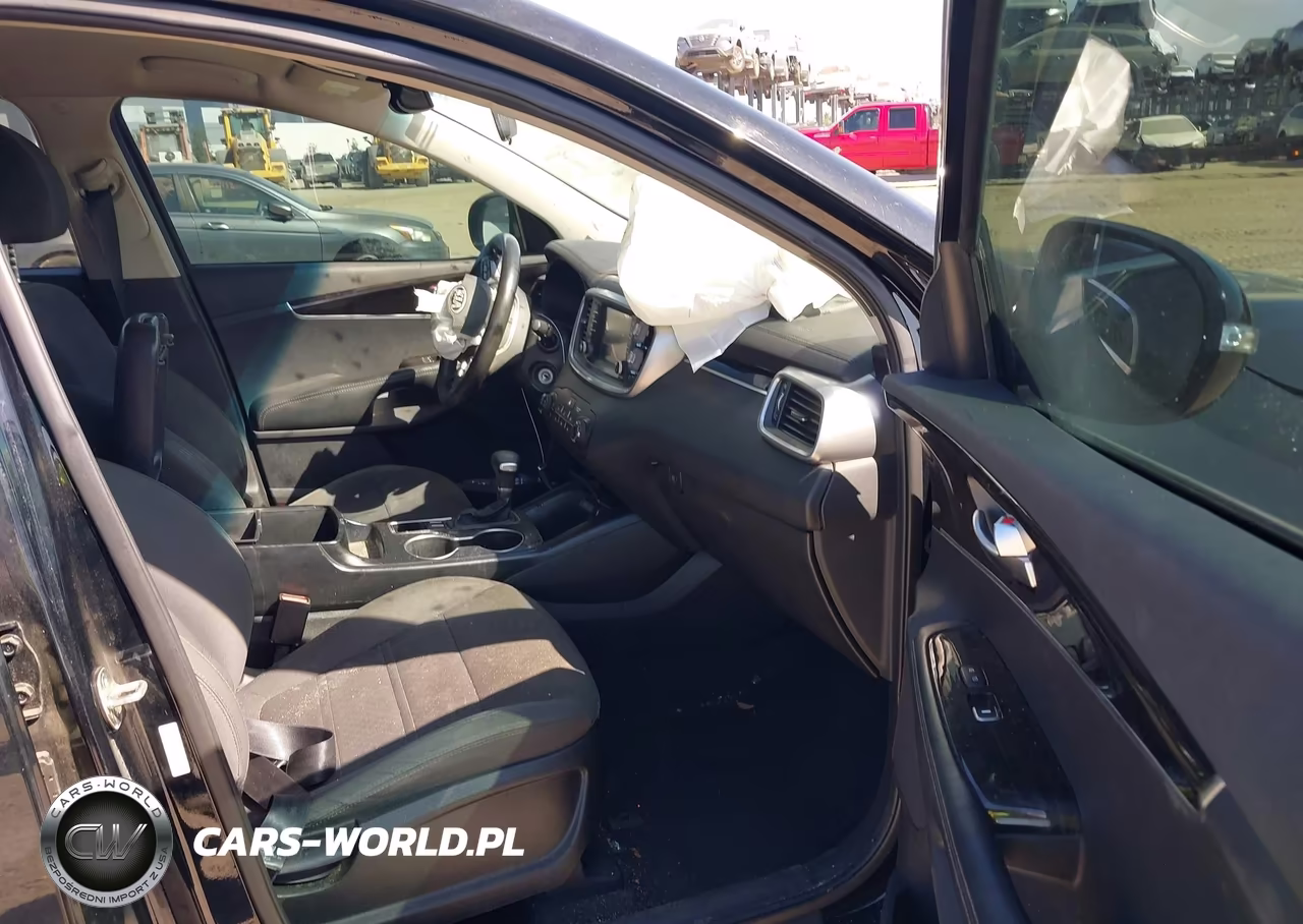2019 Kia Sorento 2.4L L VIN:5XYPG4A39KG594966 - 5