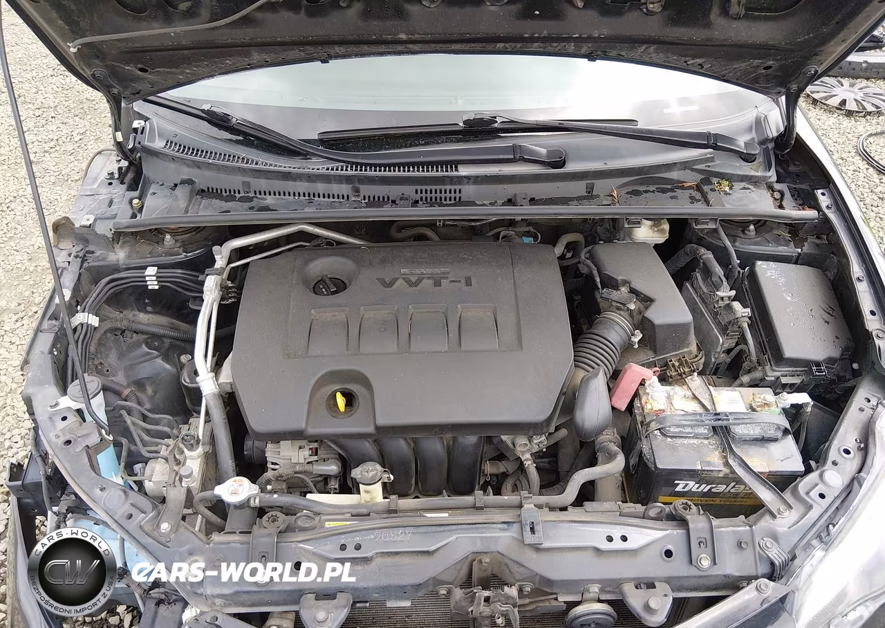 2018 Toyota Corolla Le VIN:2T1BURHE1JC062144 - 10