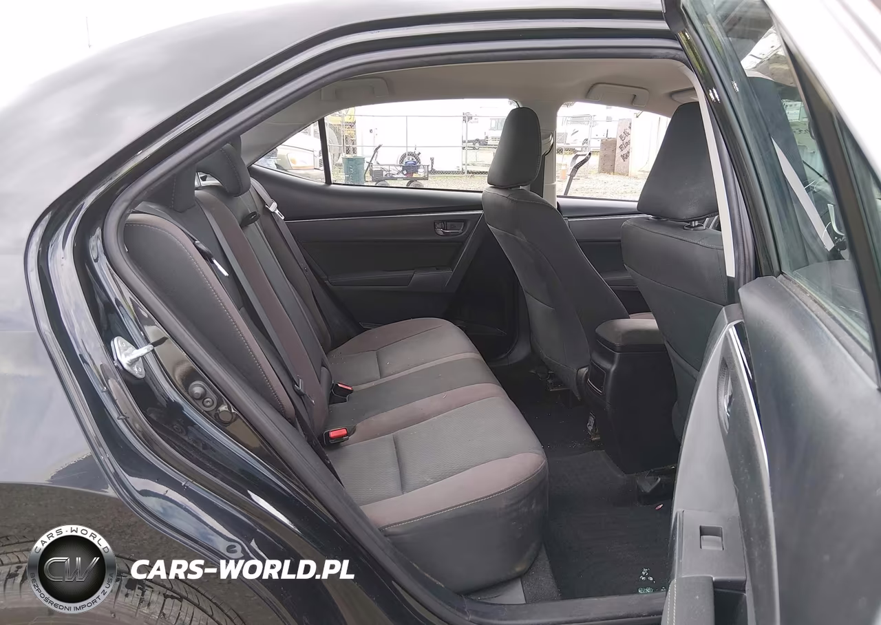 2018 Toyota Corolla Le VIN:2T1BURHE1JC062144 - 8