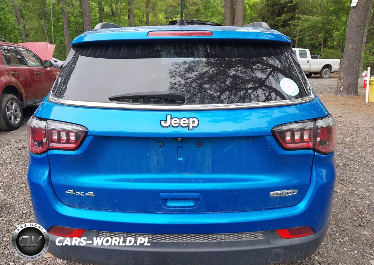 2019 Jeep Compass Latitude 4X4 VIN:3C4NJDBBXKT836168 - 16