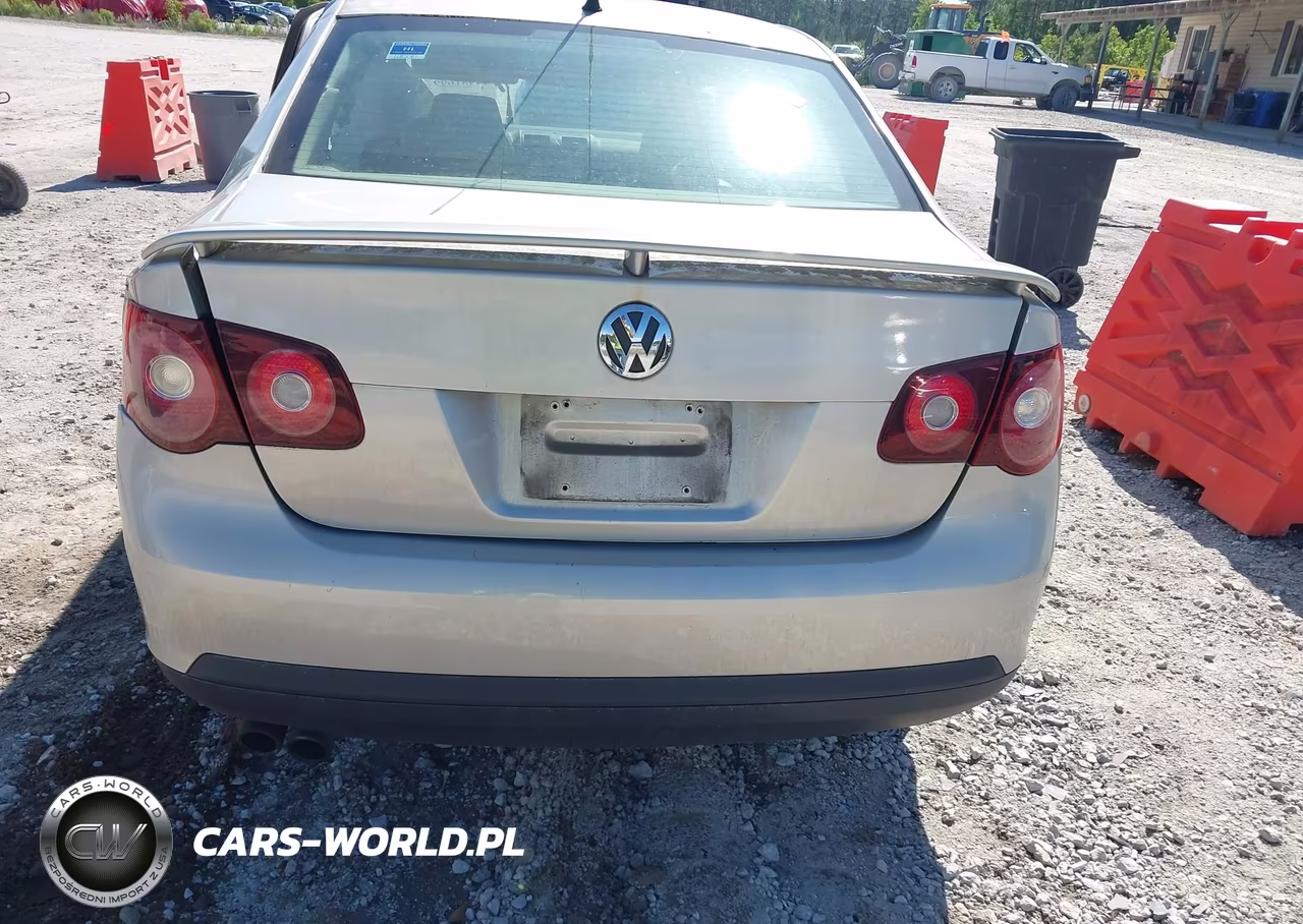 2010 Volkswagen Jetta Limited Edition VIN:3VWAX7AJ2AM154222 - 16