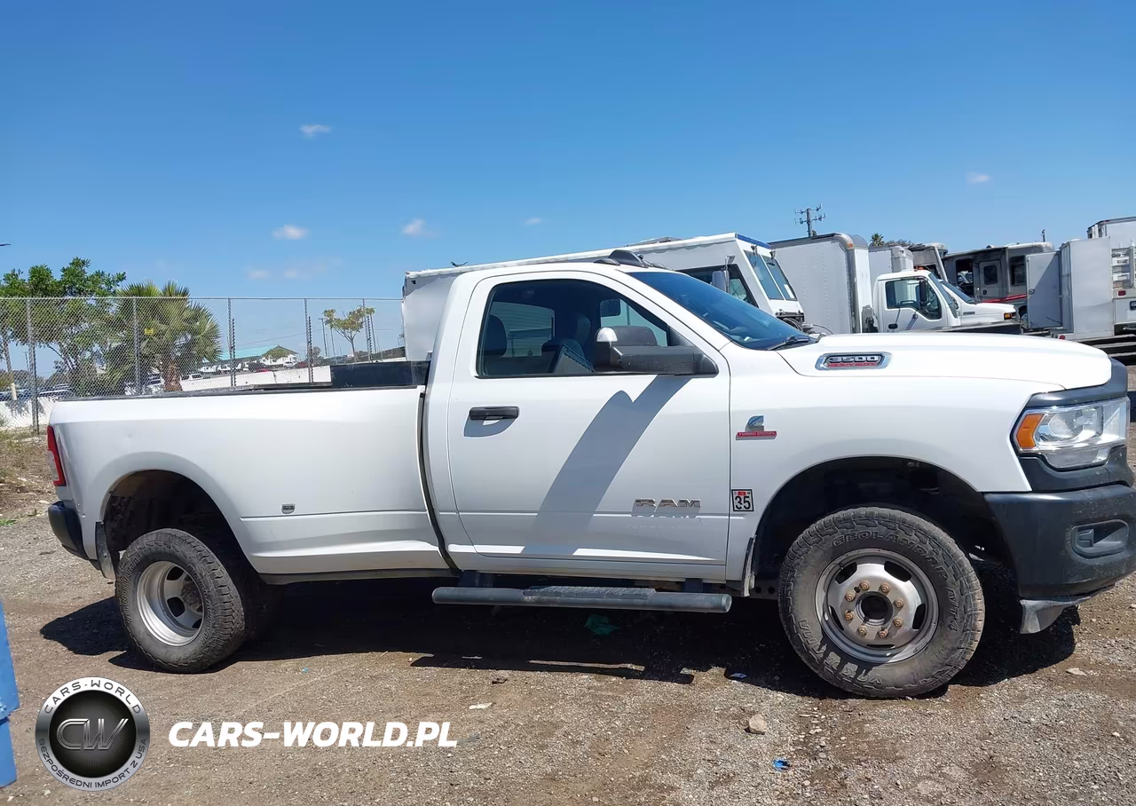 2022 Ram 3500 Tradesman 4X4 8' Box VIN:3C63RRALXNG276535 - 13
