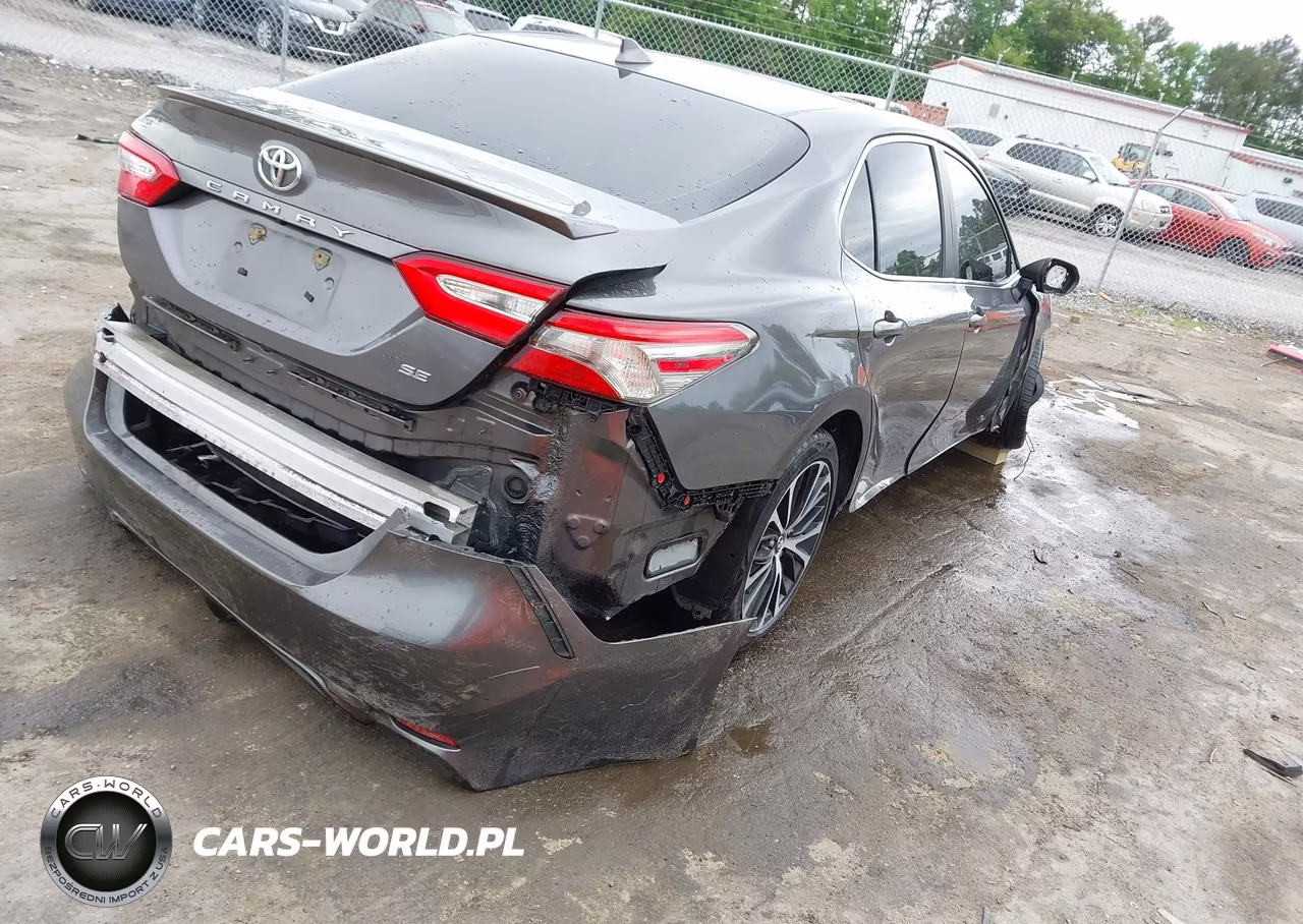 2019 Toyota Camry Se VIN:4T1B11HK5KU817182 - 4