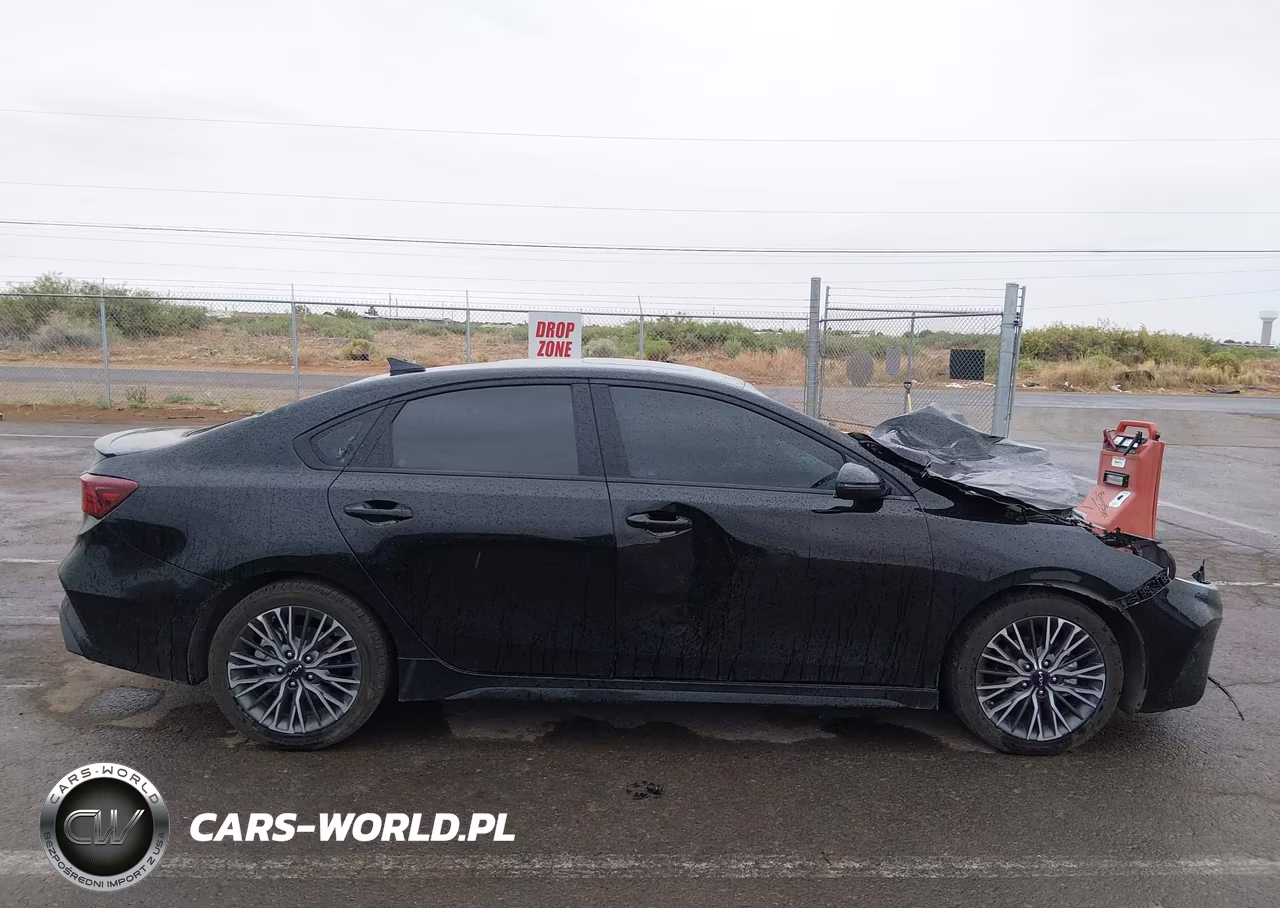 2024 Kia Forte Gt-Line VIN:3KPF54AD3RE838502 - 14
