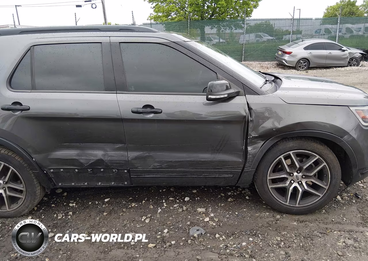 2018 Ford Explorer Sport VIN:1FM5K8GT0JGC21648 - 6