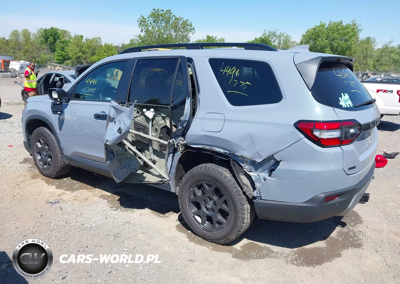 2025 Honda Pilot Trailsport VIN:5FNYG1H60SB010318 - 3