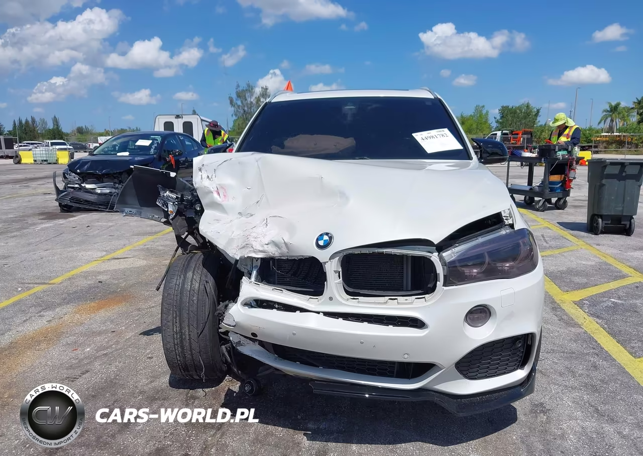 2017 BMW X5 xDrive35I VIN:5UXKR0C36H0V71166 - 11