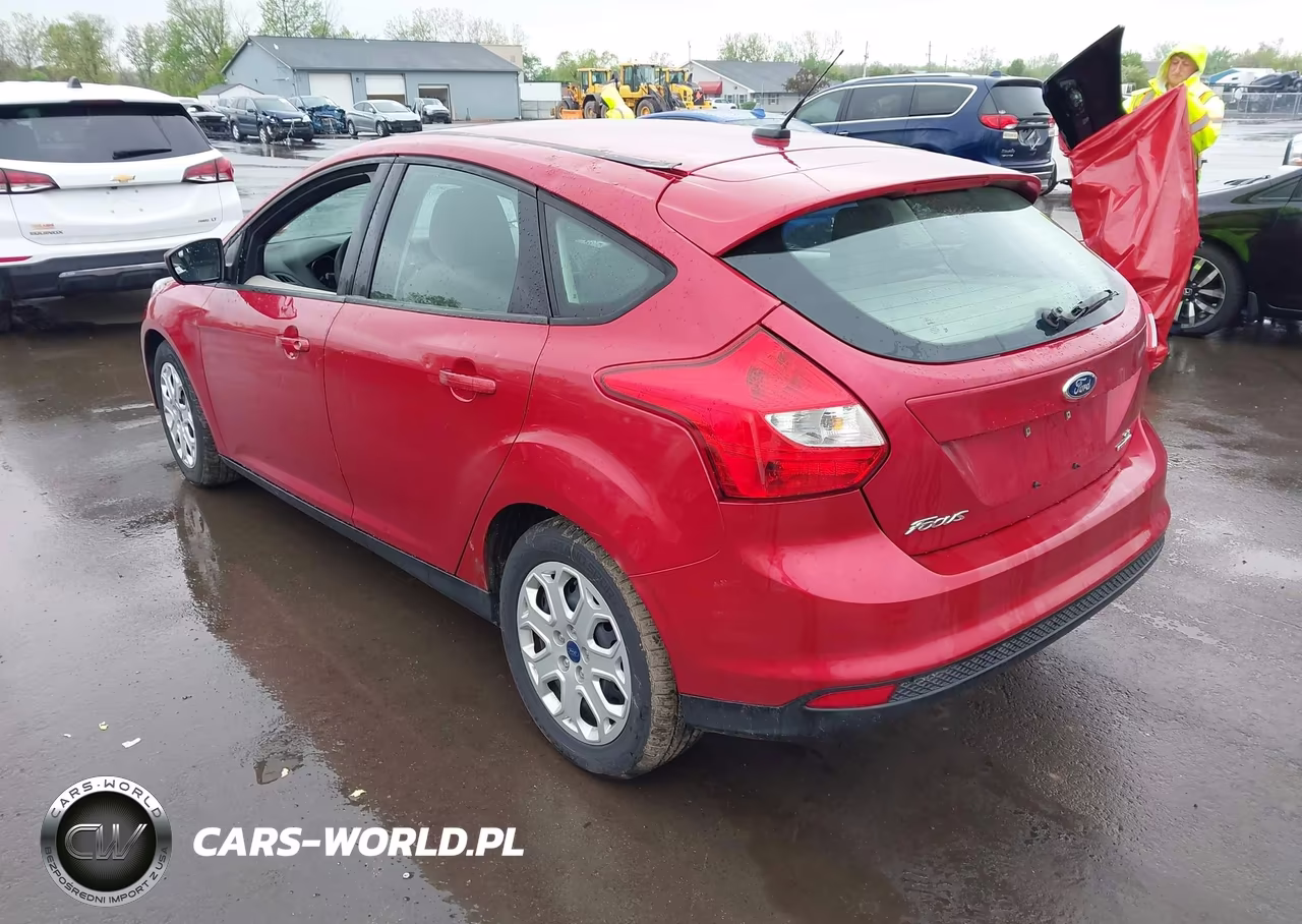 2012 Ford Focus Se VIN:1FAHP3K27CL447304 - 3