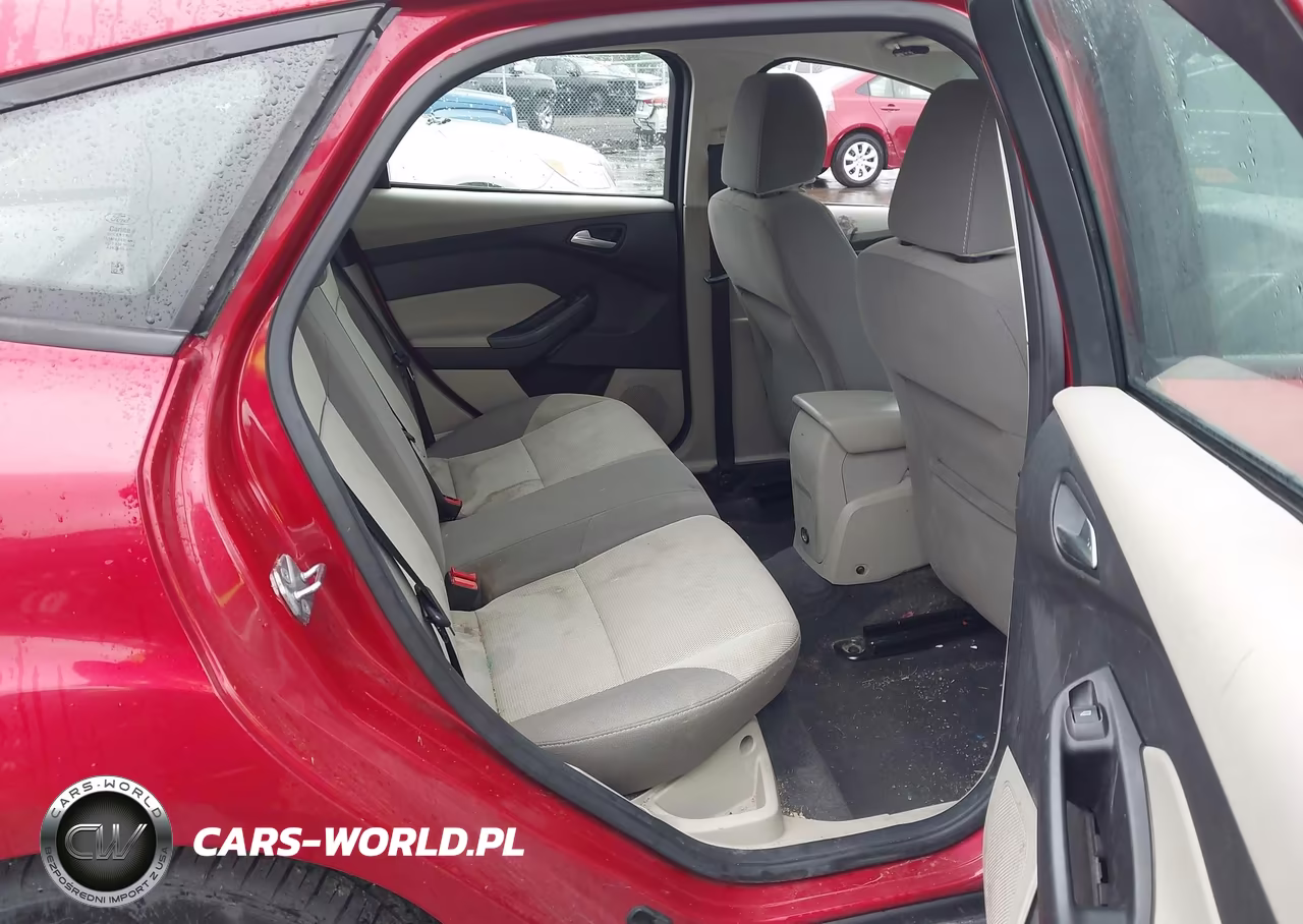 2012 Ford Focus Se VIN:1FAHP3K27CL447304 - 8