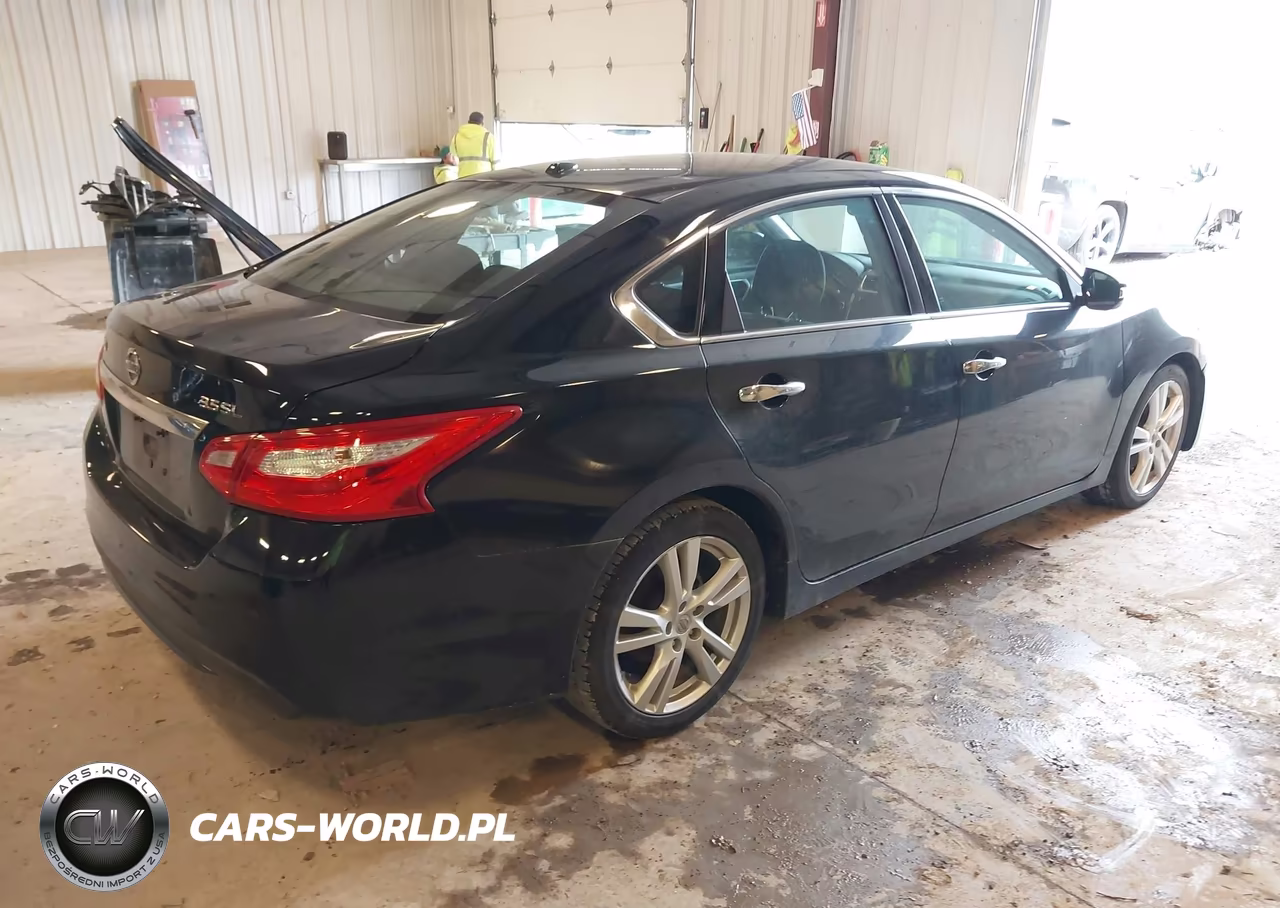2017 Nissan Altima 3.5 Sl VIN:1N4BL3AP7HC189307 - 4