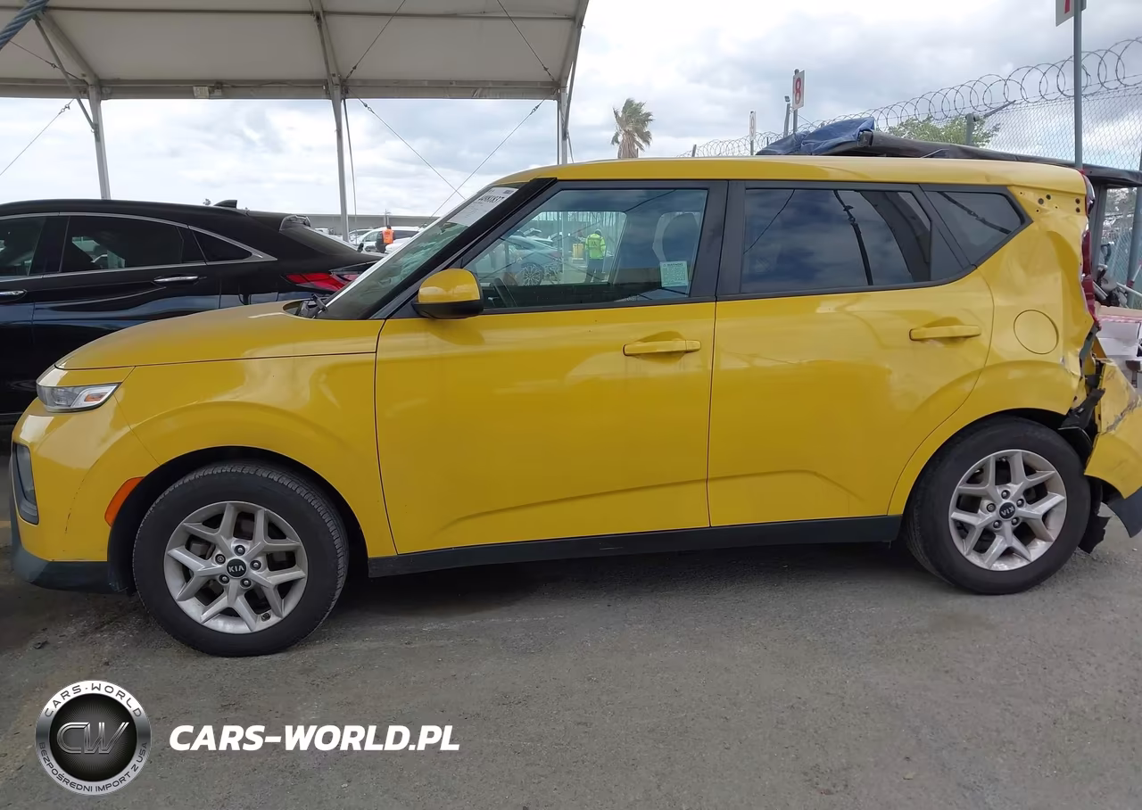 2020 Kia Soul S VIN:KNDJ23AU2L7093200 - 14
