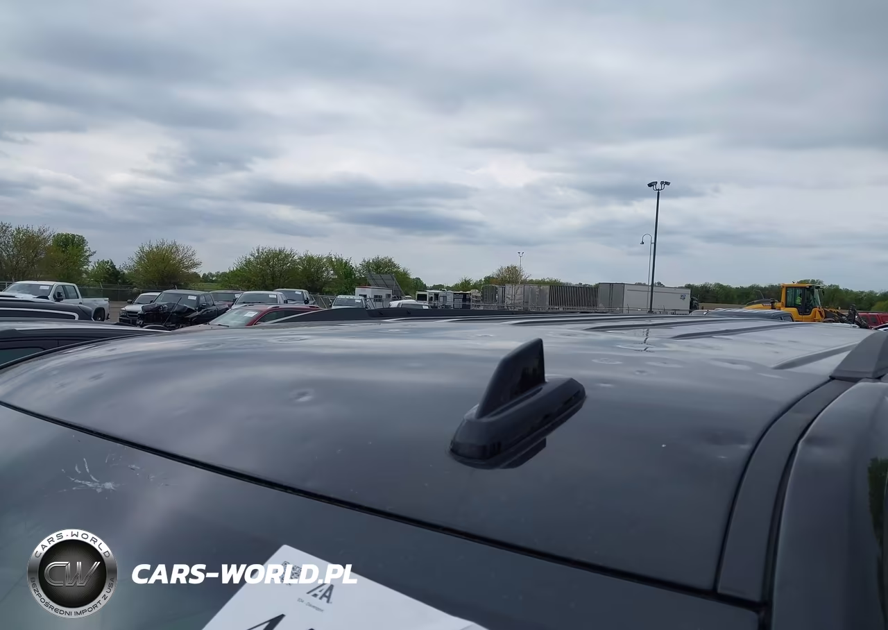 2017 Chevrolet Tahoe Lt VIN:1GNSKBKC0HR315014 - 17