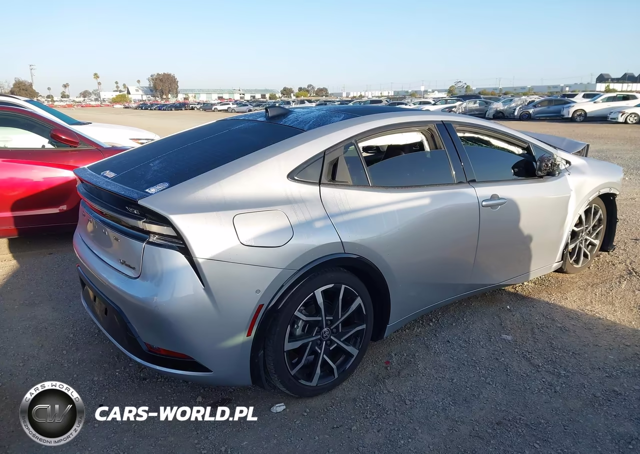 2024 Toyota Prius Prime Xse Premium VIN:JTDACACU6R3014657 - 4