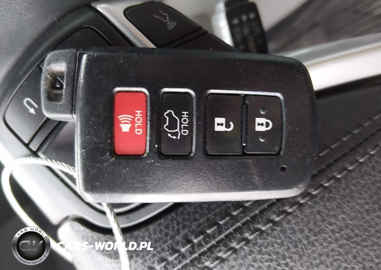 2018 Toyota Highlander Limited VIN:5TDYZRFH8JS288682 - 11
